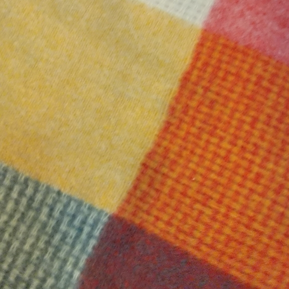 Ladies Scarf - Picture 6 of 9